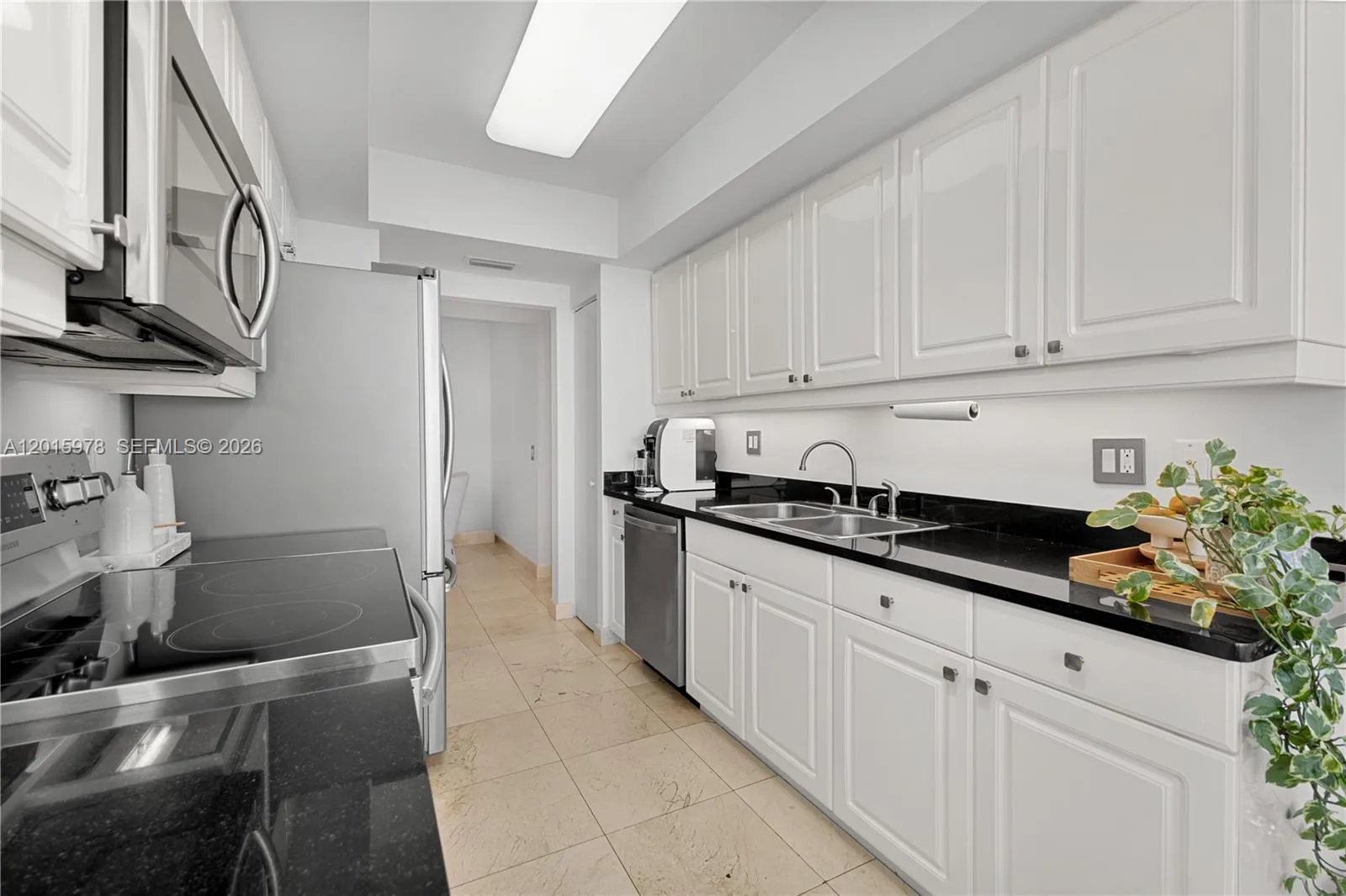21055 Yacht Club Dr # 1707, Aventura, FL 33180 photo 11