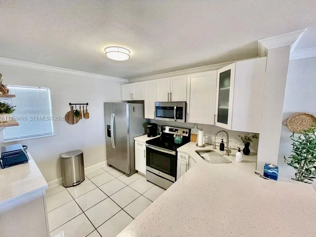 4800 Bayview Dr # 505, Fort Lauderdale, FL 33308 photo 10