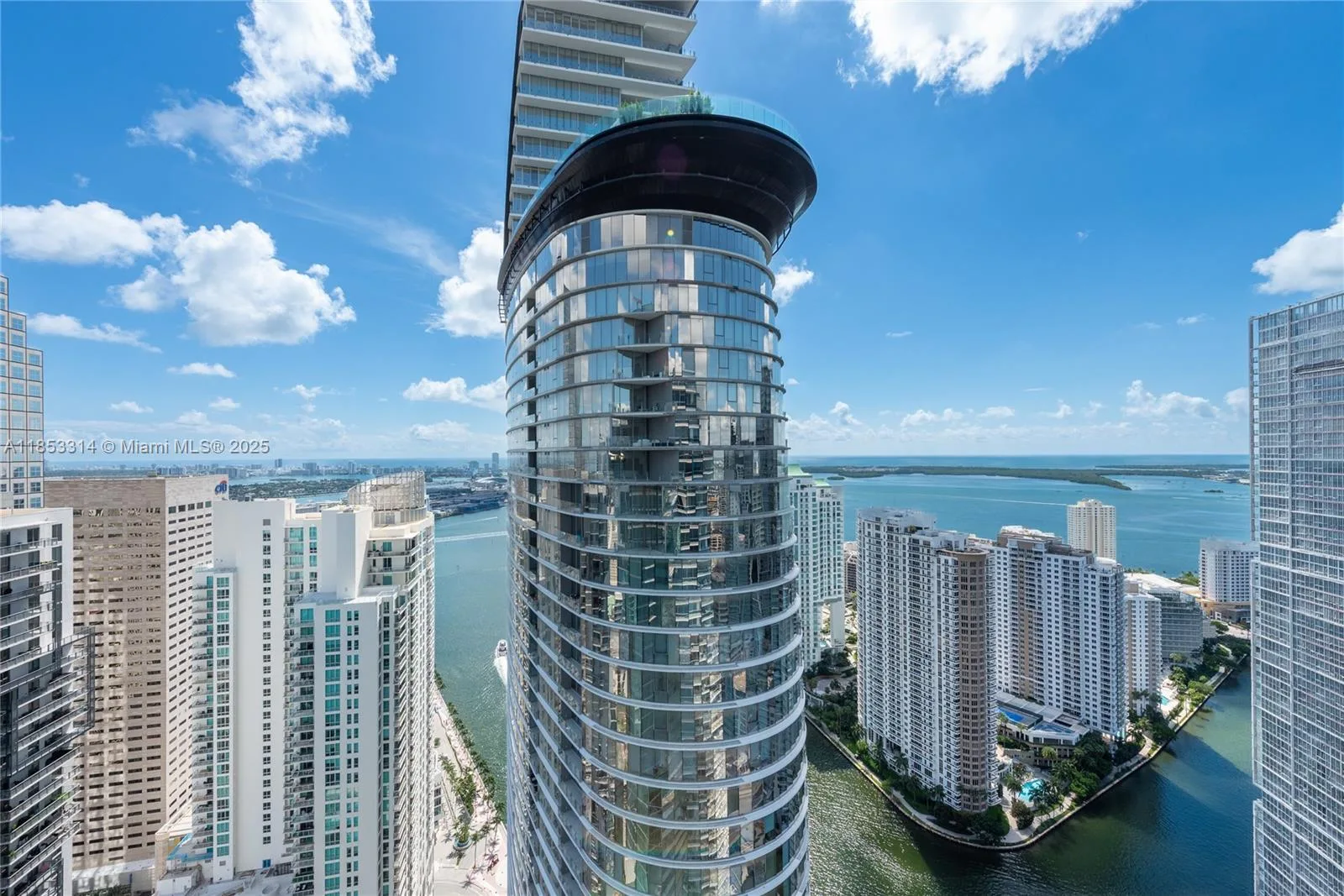 200 Biscayne Boulevard Way # 5101, Miami, FL 33131 photo 2