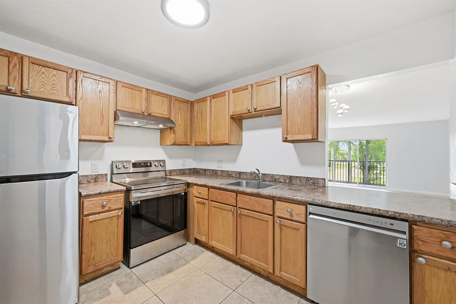 7541 NW 16th Street # 1211, Plantation, FL 33313