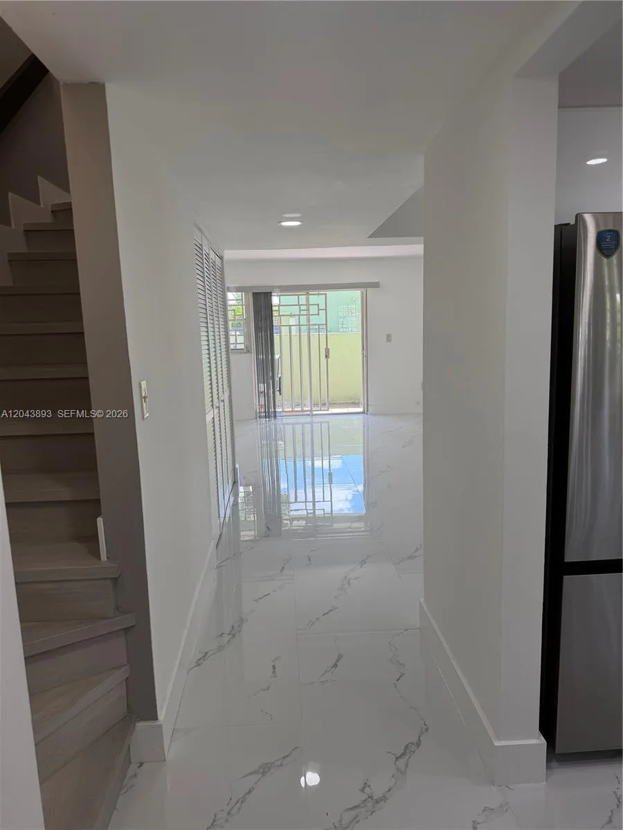 11123 NW 7th St # 103-4, Miami, FL 33172 photo 3