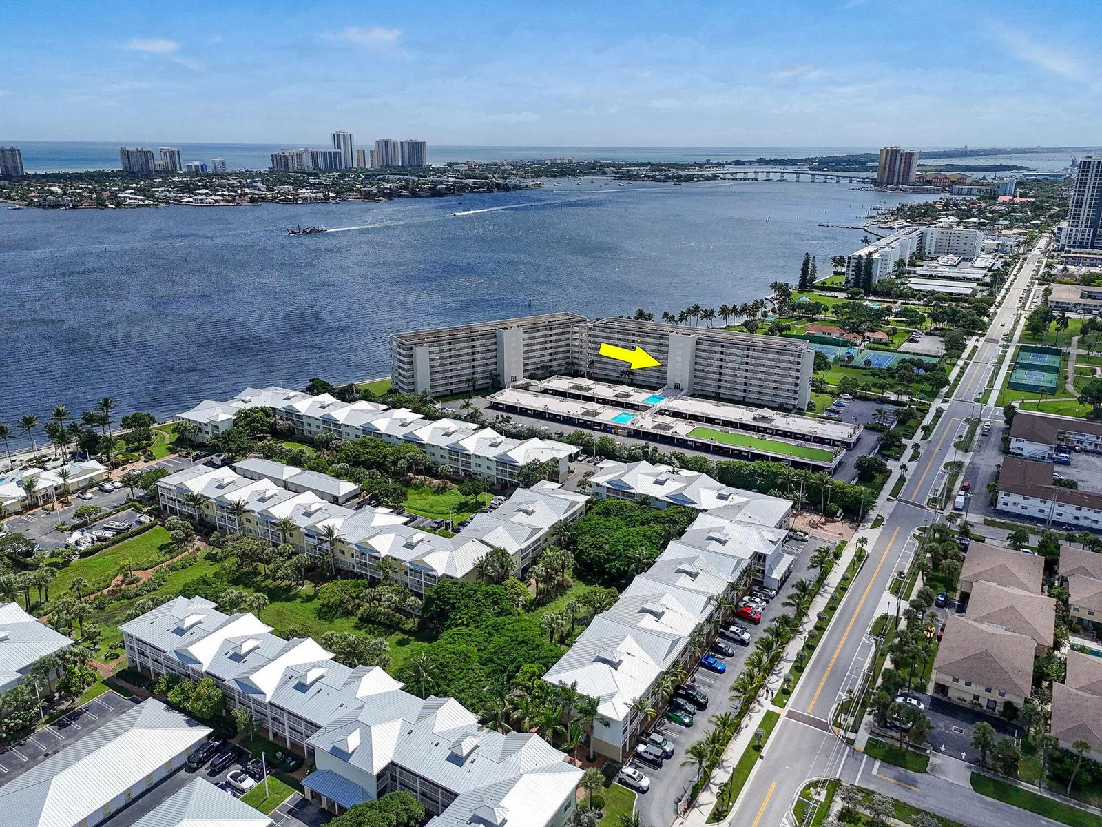 801 Lake Shore Drive # 414, Lake Park, FL 33403