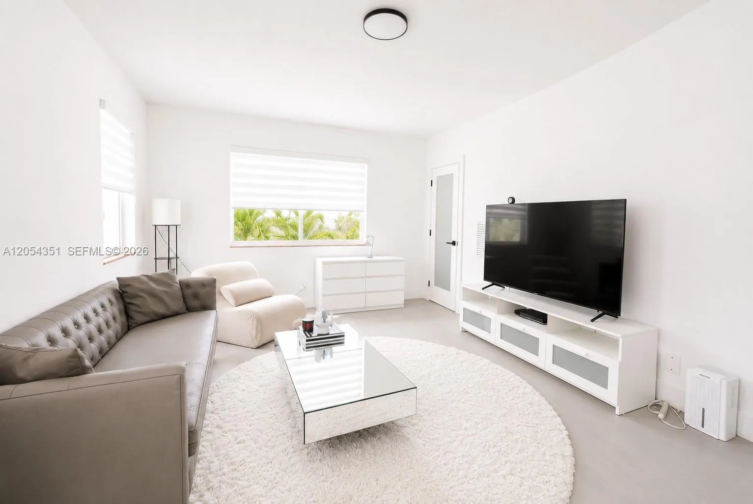 815 W 39th St # 3, Miami Beach, FL 33140 photo 2