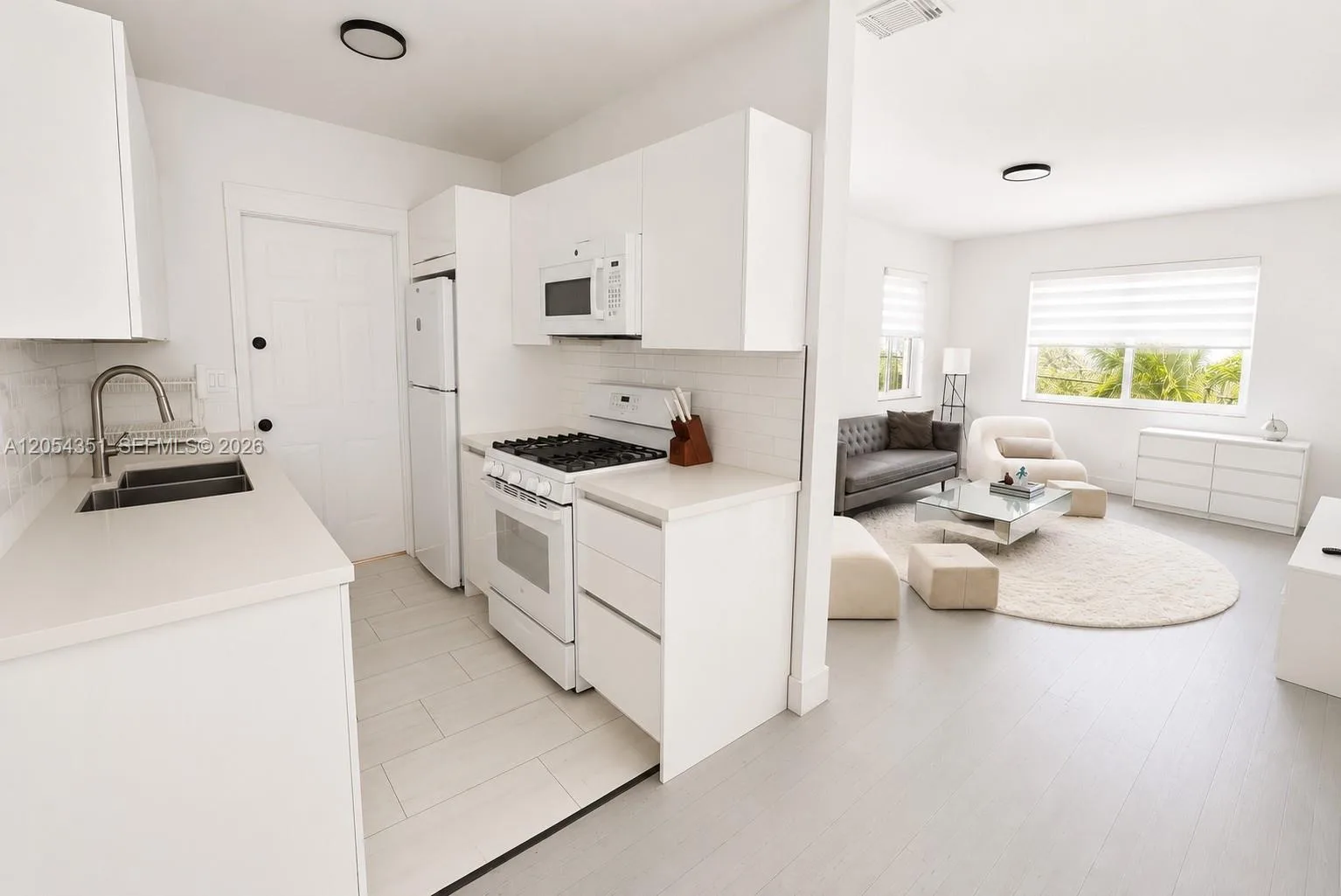 815 W 39th St # 3, Miami Beach, FL 33140 photo 3