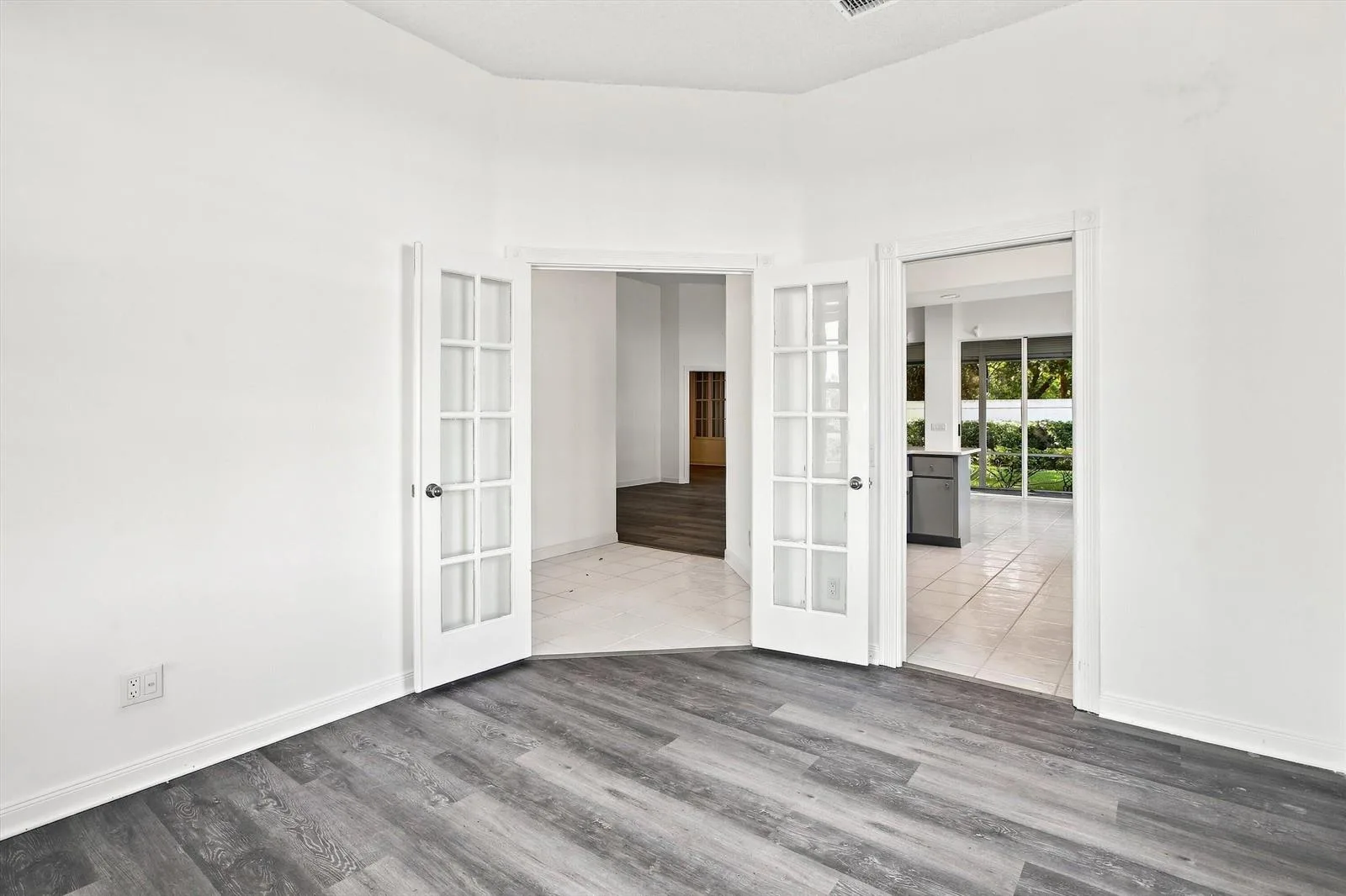 240 NW Bentley Circle, Port St. Lucie, FL 34986 photo 9