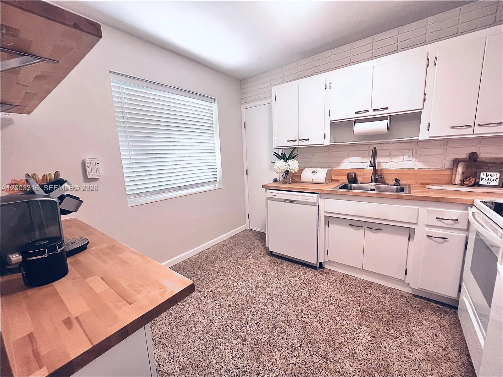 9840 SW 165th Ter, Miami, FL 33157 photo 3