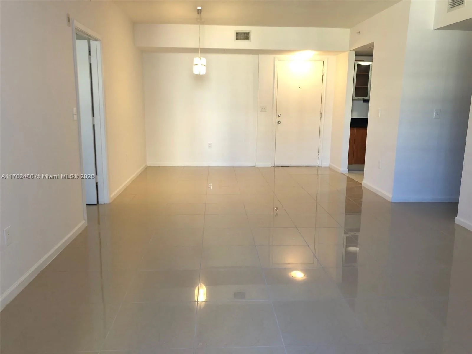 2775 NE 187th St # 527, Aventura, FL 33180 photo 3
