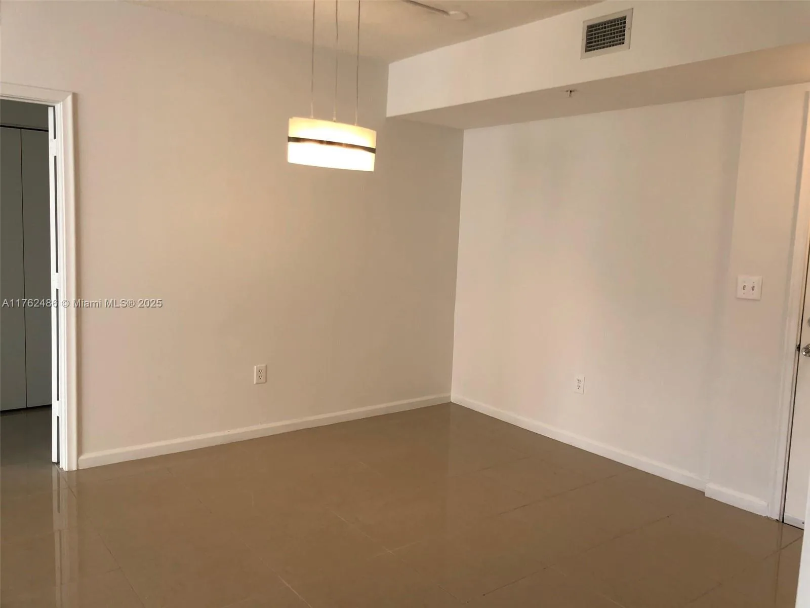 2775 NE 187th St # 527, Aventura, FL 33180 photo 4