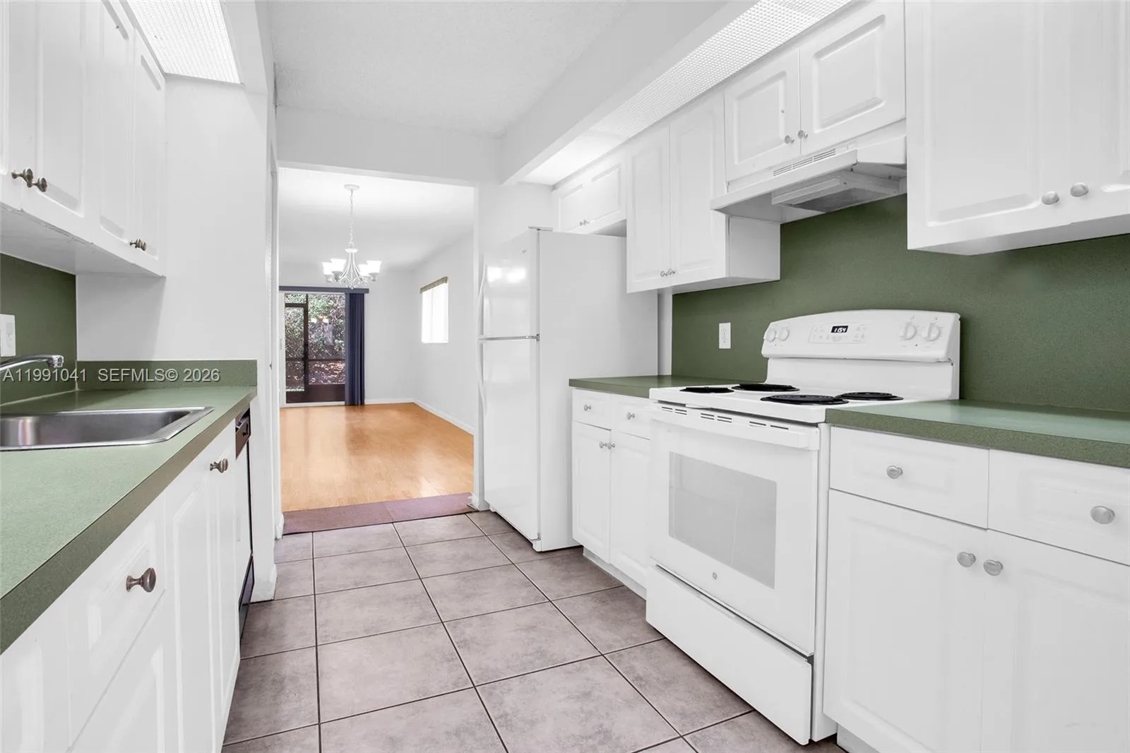 900 SW 142nd Ave # 115L, Pembroke Pines, FL 33027 photo 13