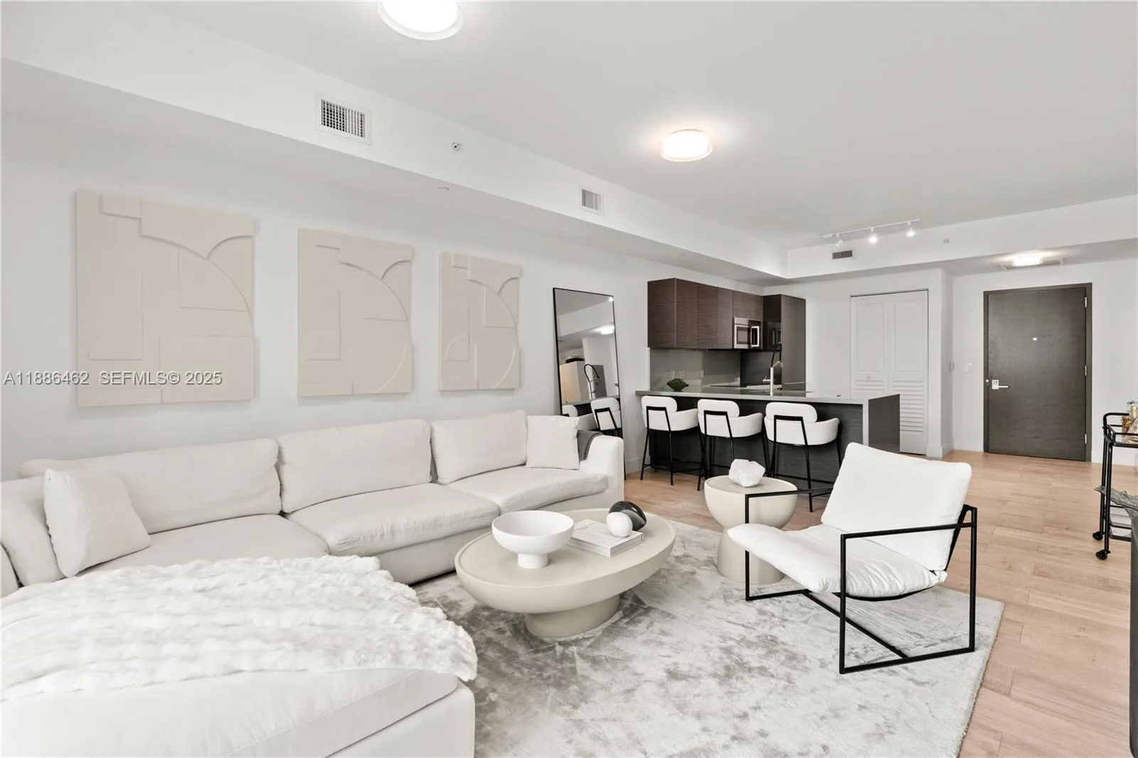 1080 Brickell Ave # 2606, Miami, FL 33131