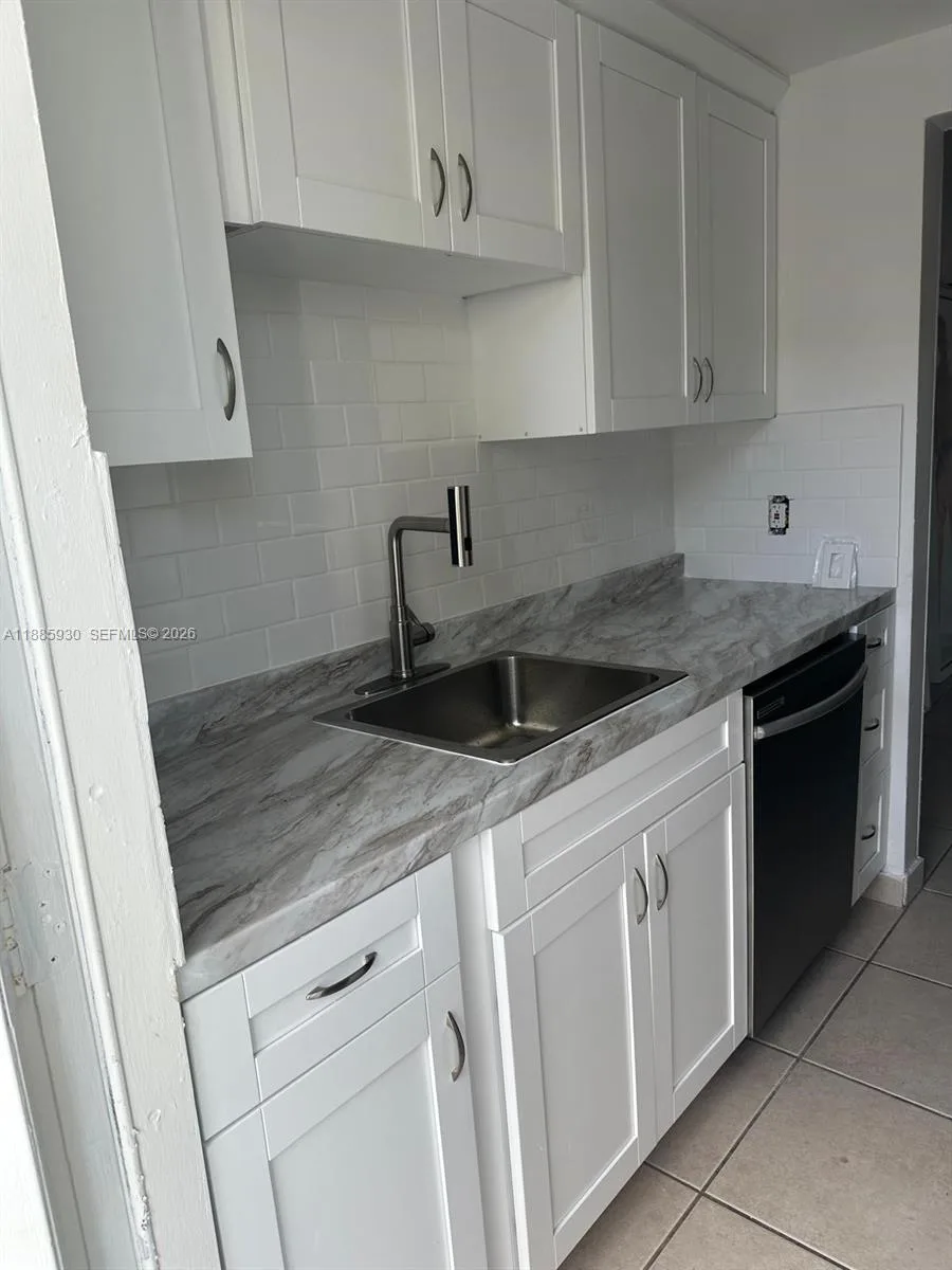360 Meridian Ave # 4C, Miami Beach, FL 33139 photo 7