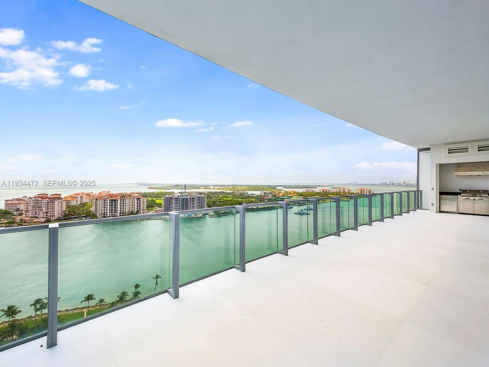 800 S Pointe Dr # 2103, Miami Beach, FL 33139