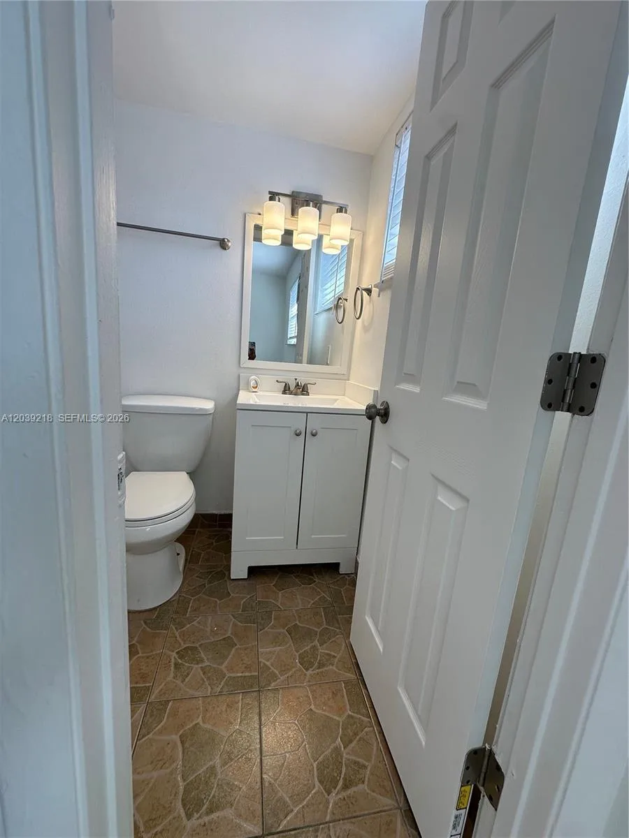 101 NE 41st St # G117, Oakland Park, FL 33334 photo 5