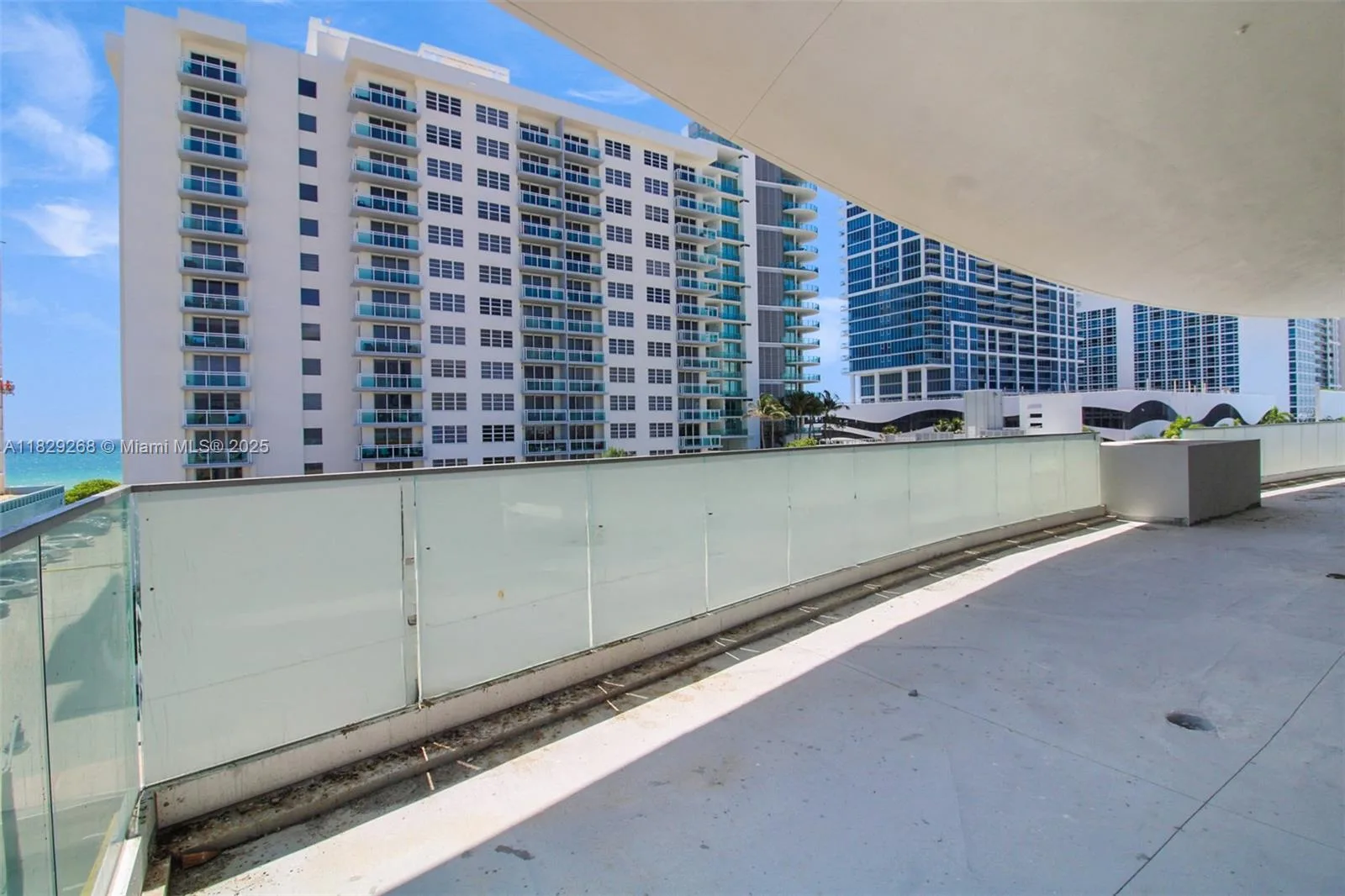 6930 Collins Ave # Penthouse, Miami Beach, FL 33141 photo 4