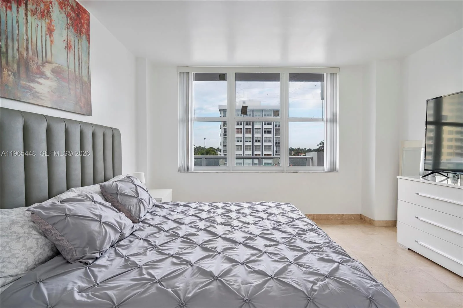 5601 Collins Ave # 423, Miami Beach, FL 33140 photo 3