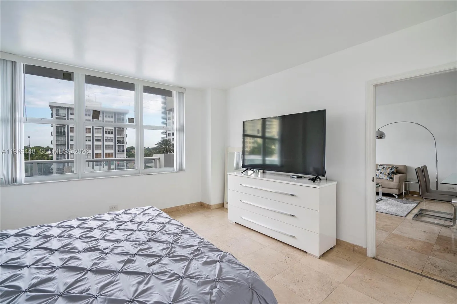 5601 Collins Ave # 423, Miami Beach, FL 33140 photo 4