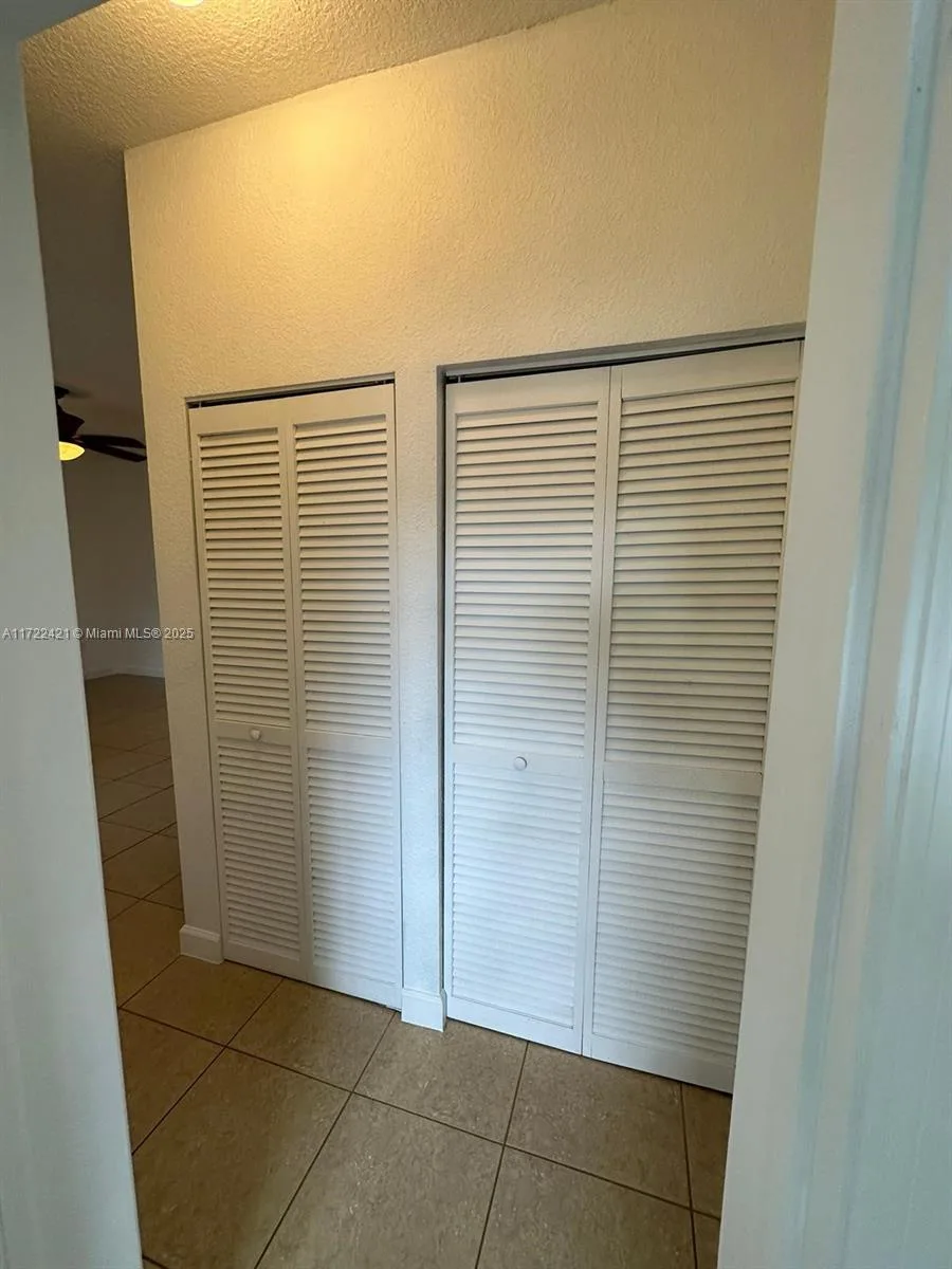 2589 NE 4th St # 205, Homestead, FL 33033 photo 5