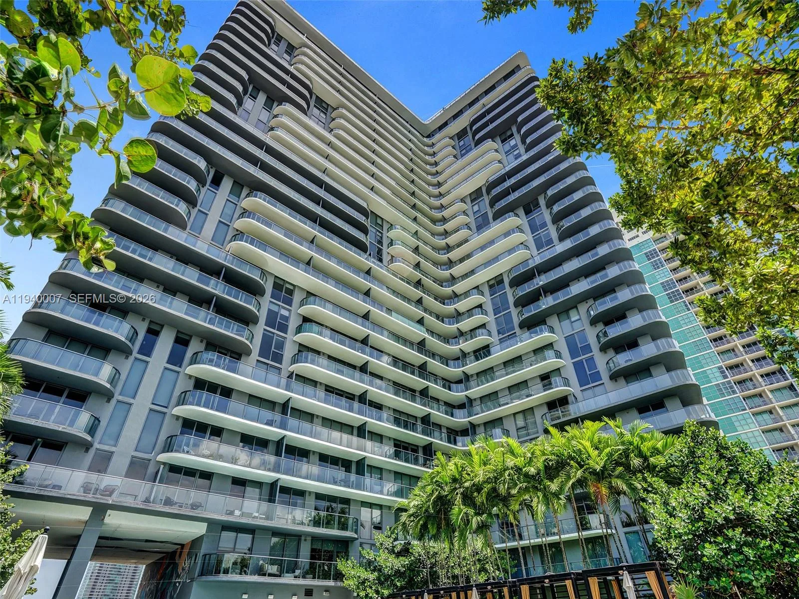 121 NE 34th St # 1904, Miami, FL 33137 photo 2