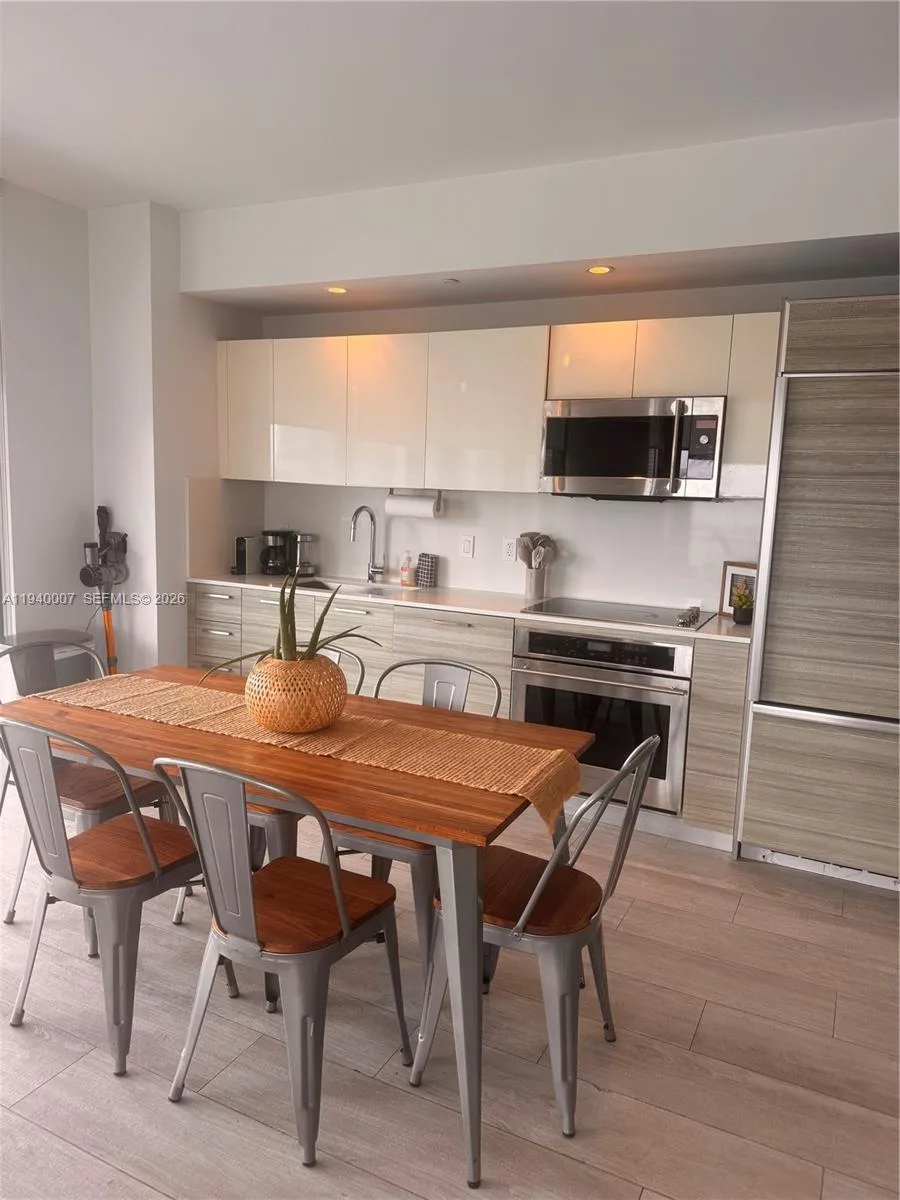 121 NE 34th St # 1904, Miami, FL 33137 photo 6