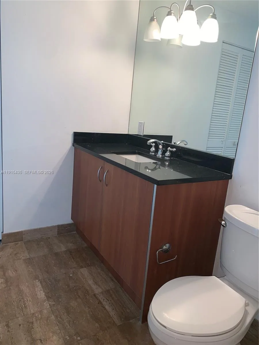 300 S Biscayne Blvd # T-1509, Miami, FL 33131 photo 13