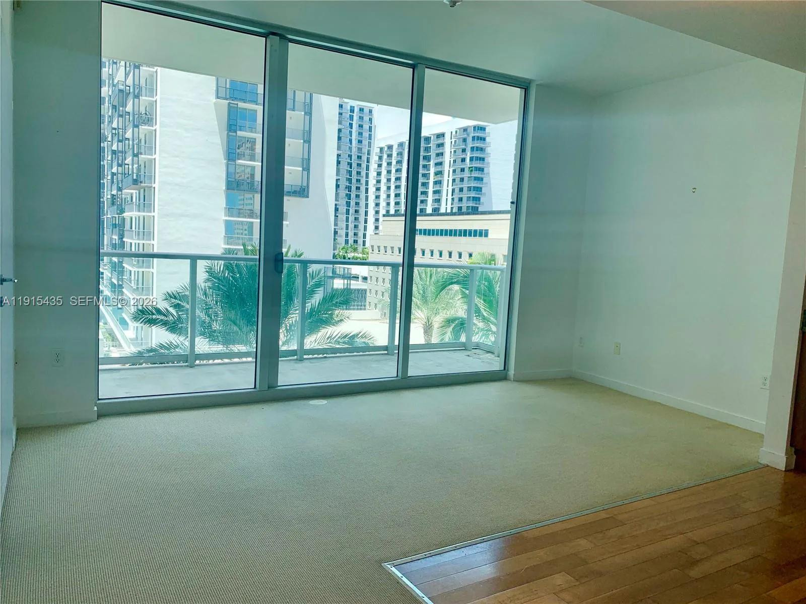 300 S Biscayne Blvd # T-1509, Miami, FL 33131 photo 4