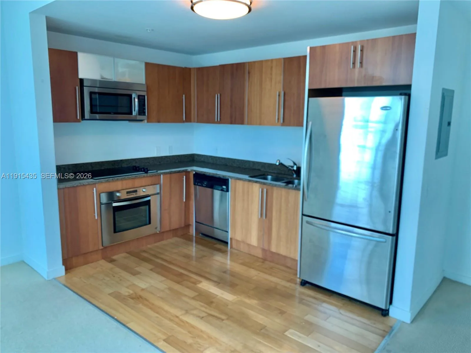300 S Biscayne Blvd # T-1509, Miami, FL 33131 photo 6