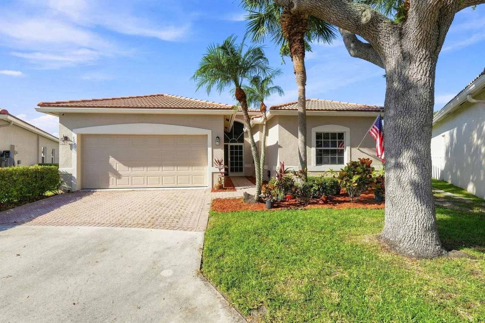 8680 GOLD CAY, West Palm Beach, FL 33411 photo 2