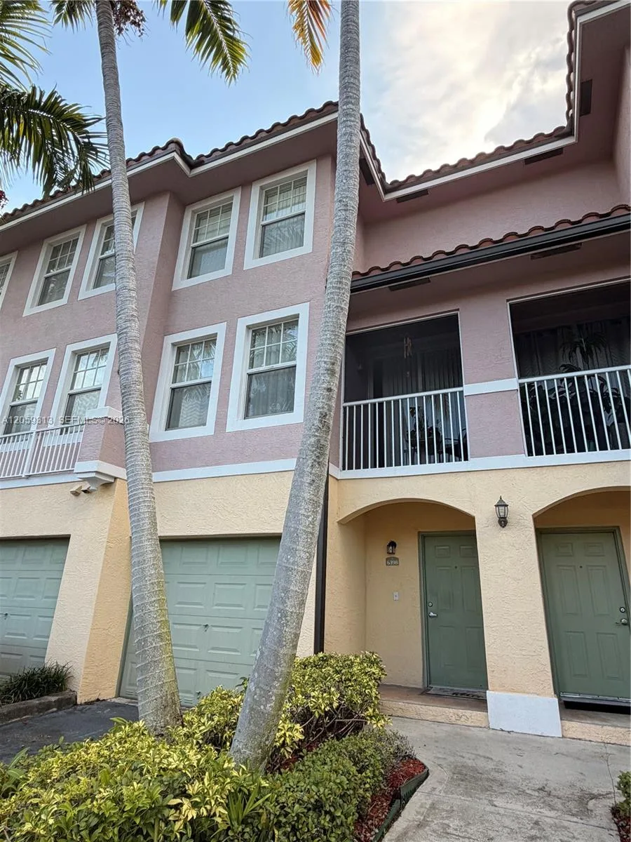 6398 W Sample Rd # 6398, Coral Springs, FL 33067