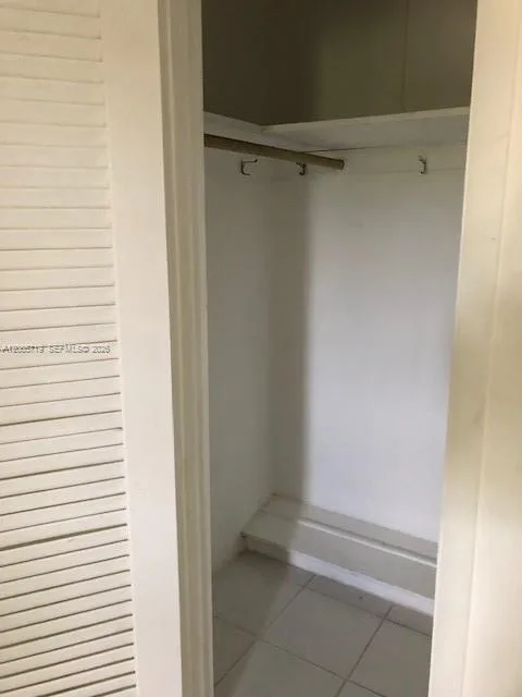 1530 NE 191st St # 240, Miami, FL 33179 photo 3