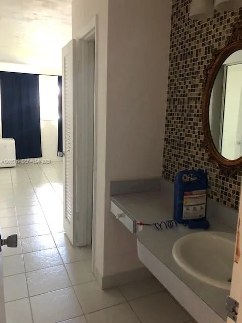 1530 NE 191st St # 240, Miami, FL 33179 photo 5