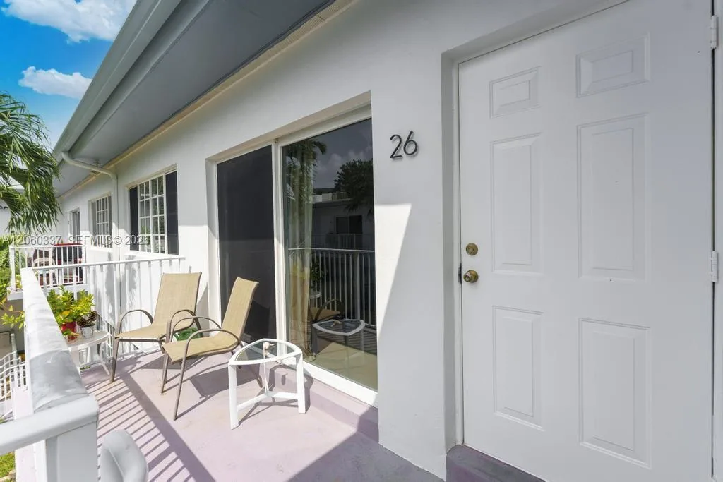 9280 Bay Harbor Ter # 26, Bay Harbor Islands, FL 33154