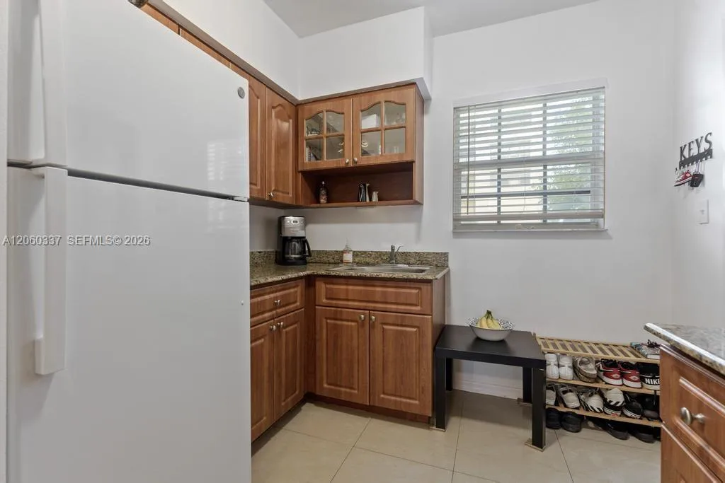 9280 Bay Harbor Ter # 26, Bay Harbor Islands, FL 33154 photo 6