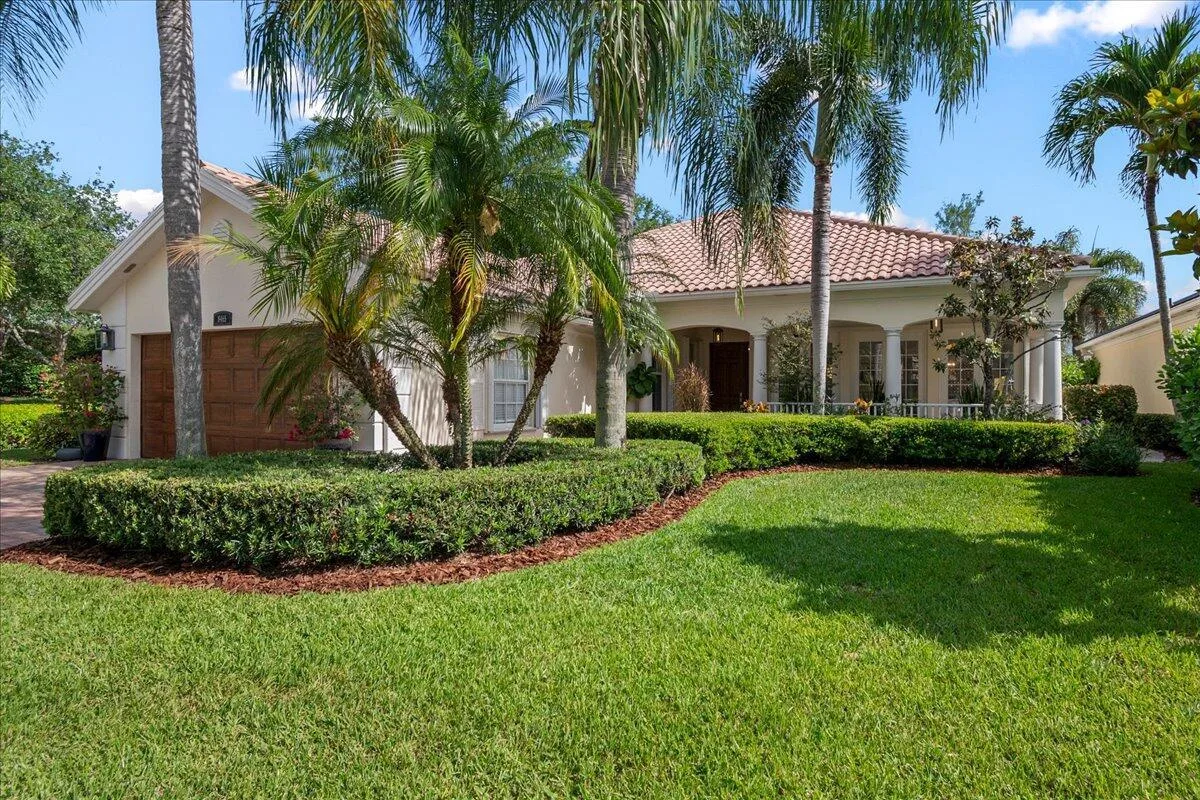 8465 Belize Place, Wellington, FL 33414