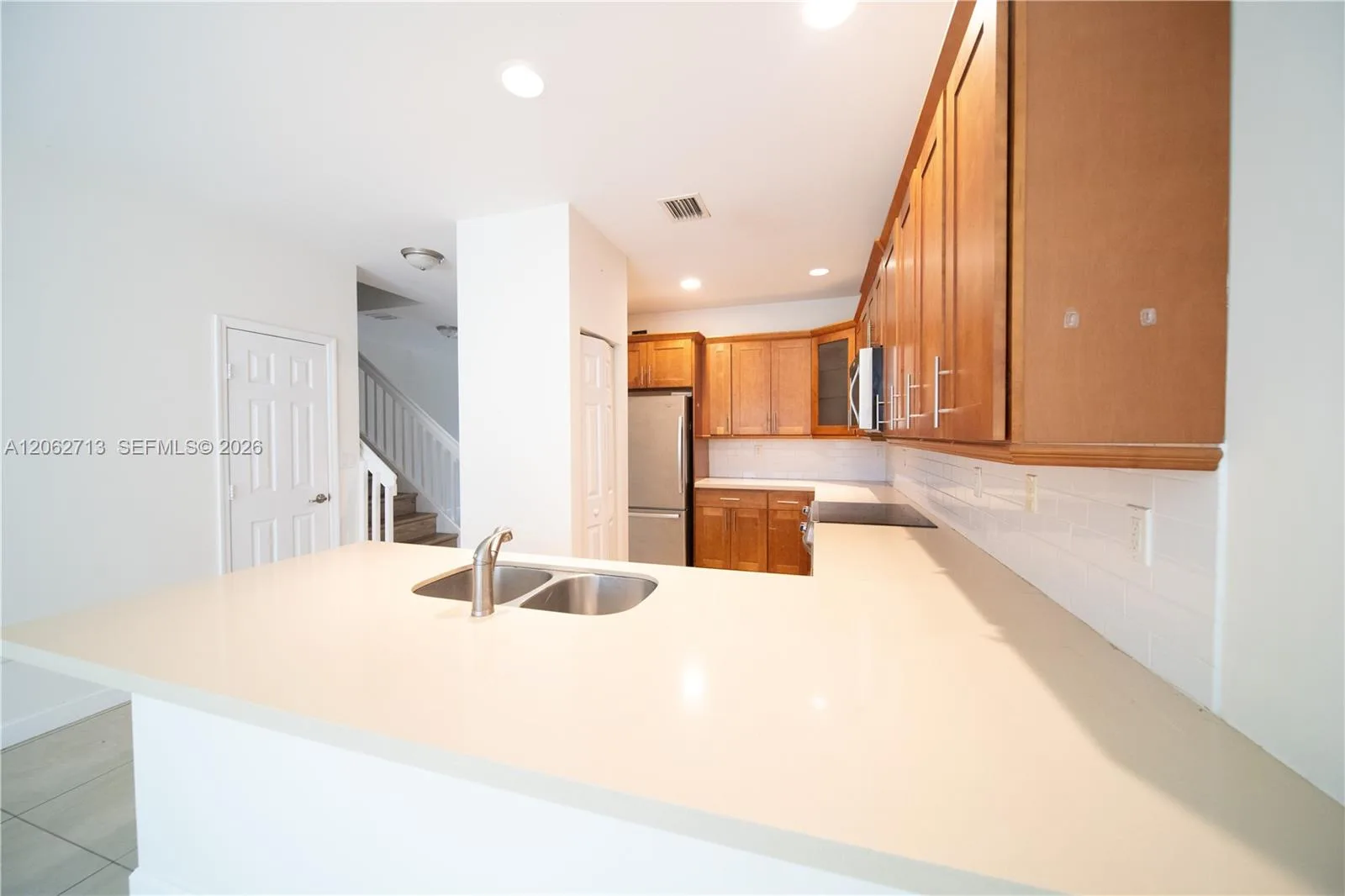 10440 NW 61st Ln, Doral, FL 33178 photo 3