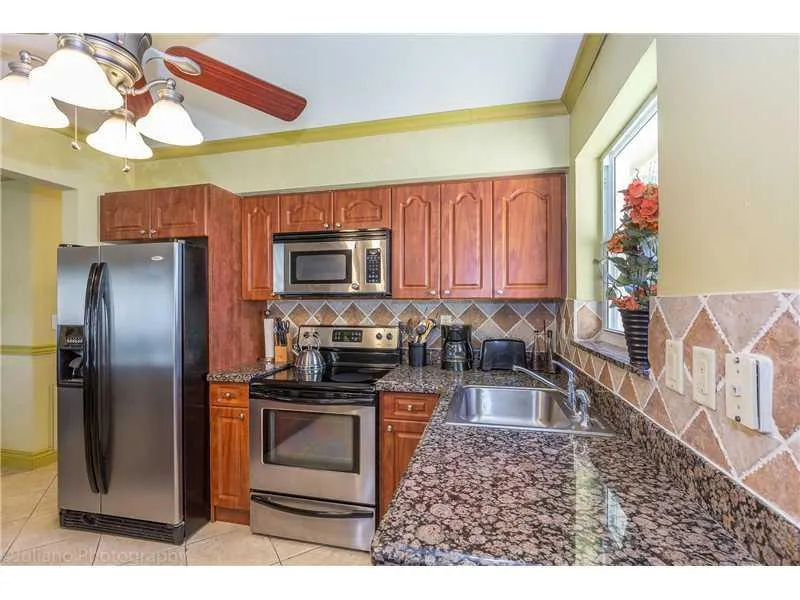 160 SE 12th Street, Pompano Beach, FL 33060 photo 10