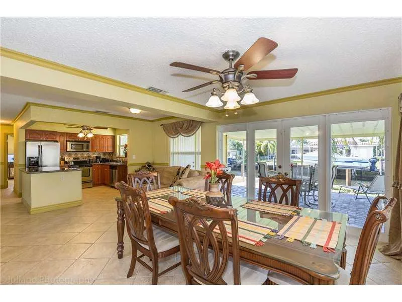 160 SE 12th Street, Pompano Beach, FL 33060 photo 7