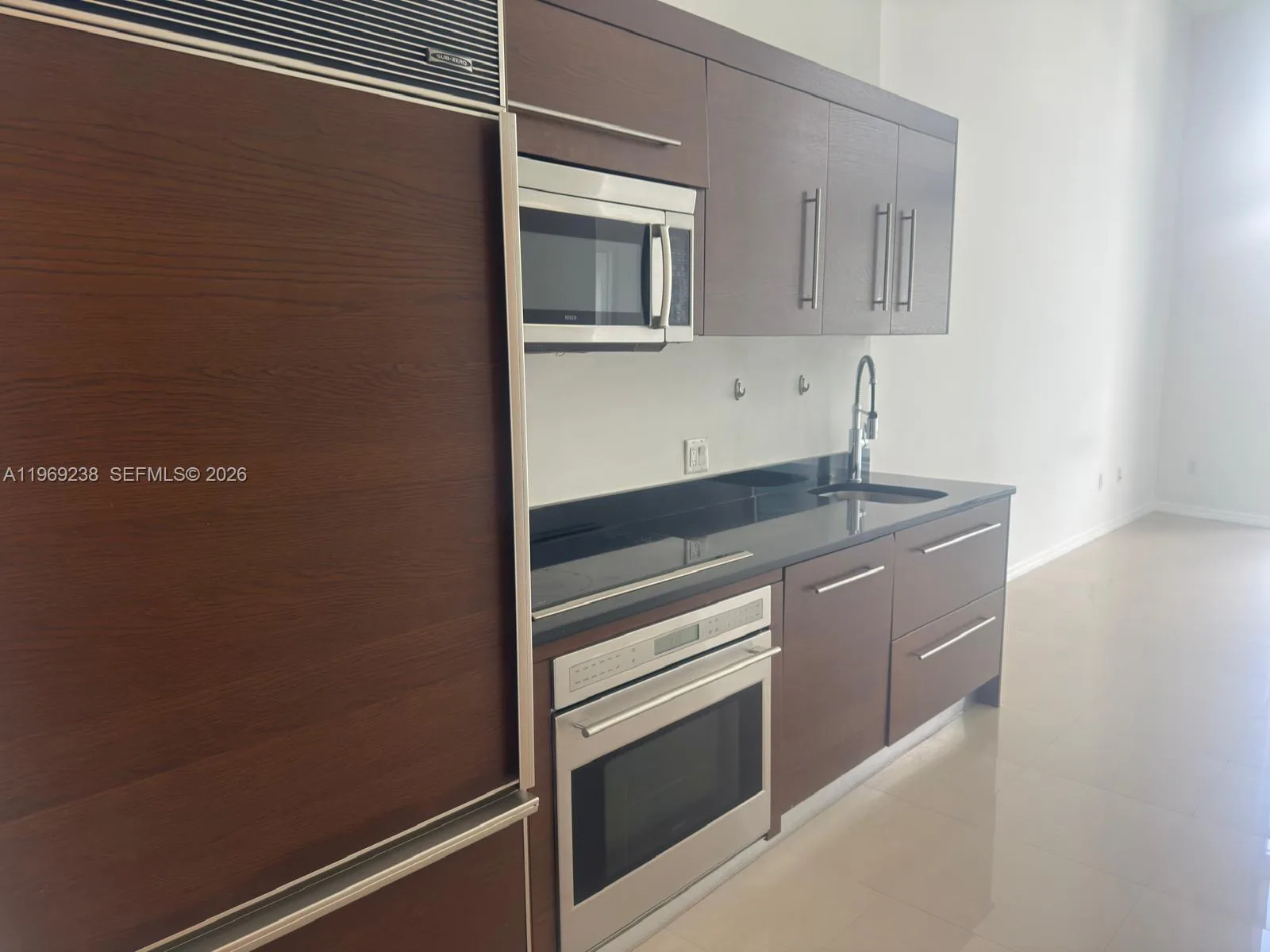 465 Brickell # 1504, Miami, FL 33131 photo 4