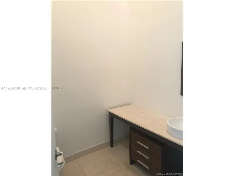 465 Brickell # 1504, Miami, FL 33131 photo 9