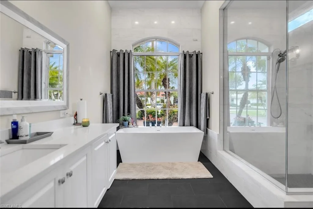 2721 Olde Cypress Drive, Naples, FL 34119 photo 11