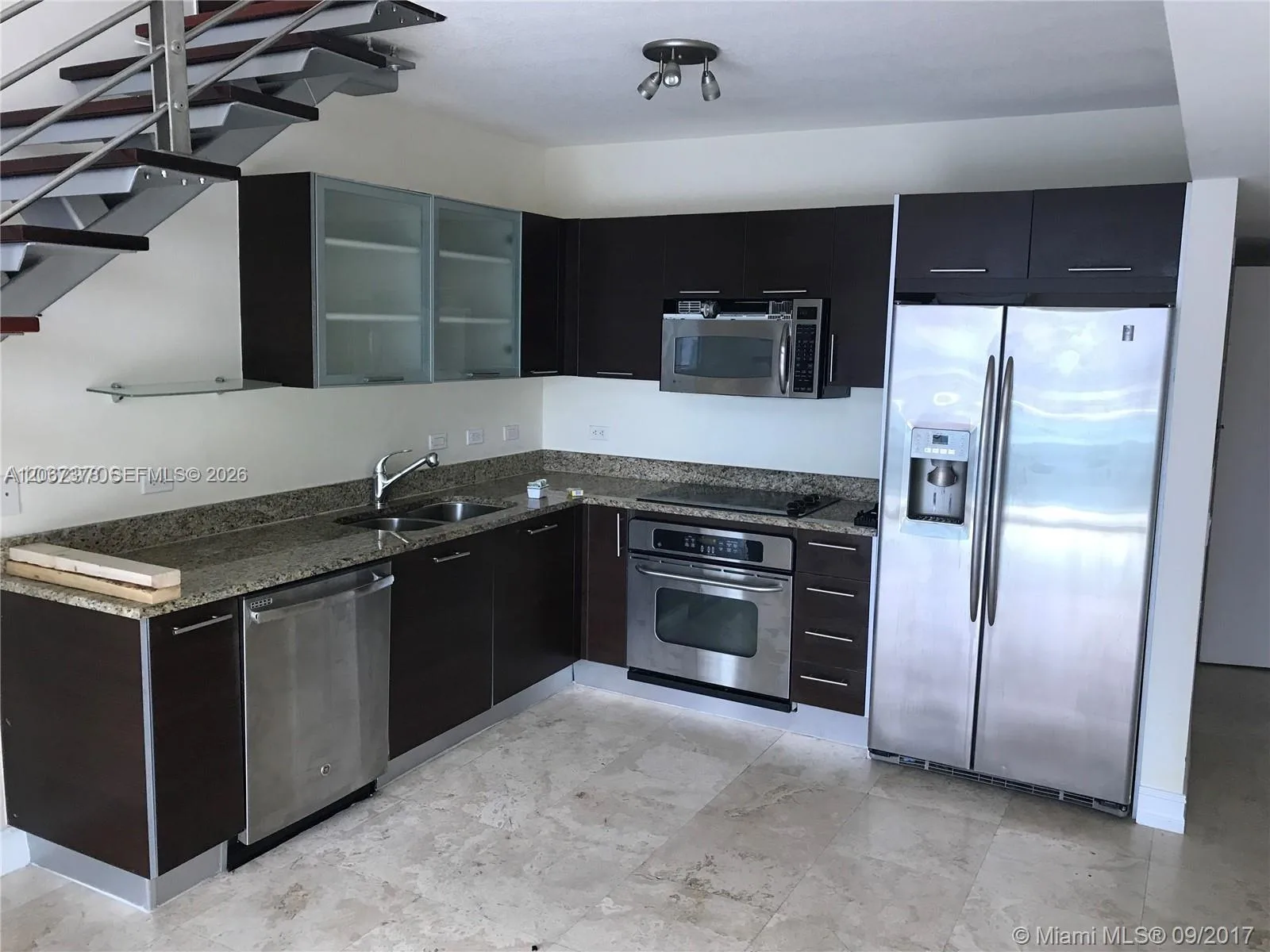 41 SE 5th St # 1606, Miami, FL 33131 photo 3