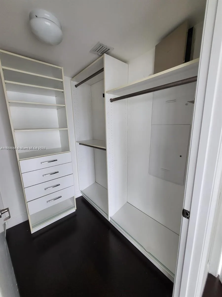 485 Brickell Ave # 4103, Miami, FL 33131 photo 11