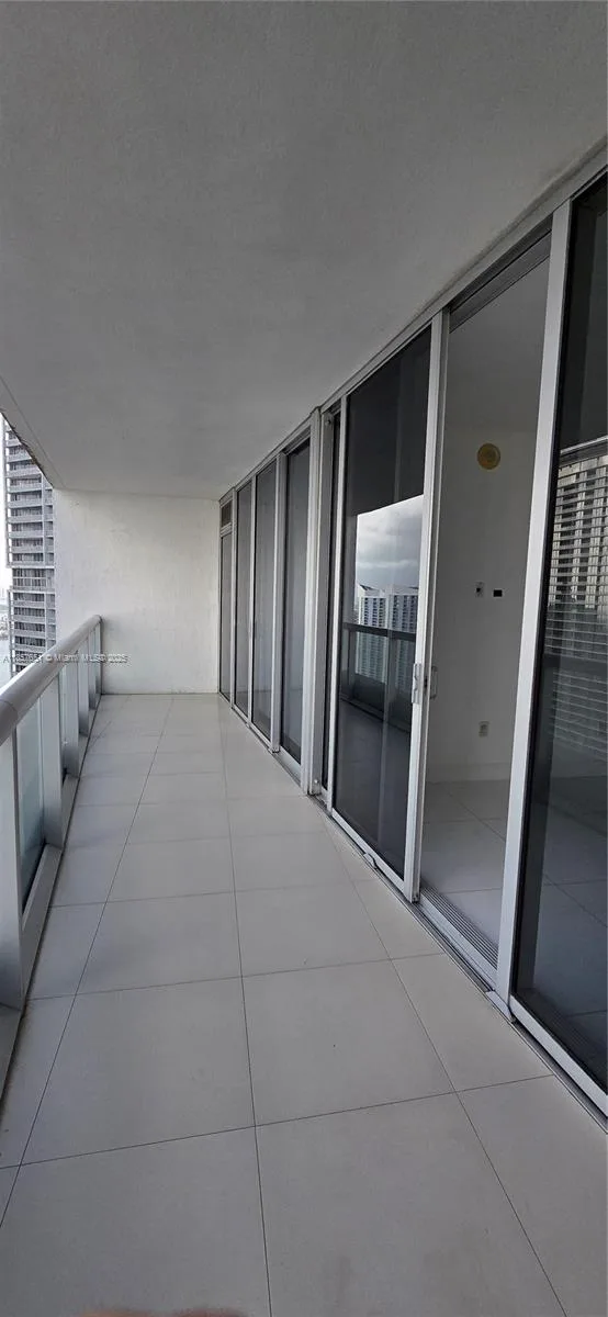 485 Brickell Ave # 4103, Miami, FL 33131 photo 12