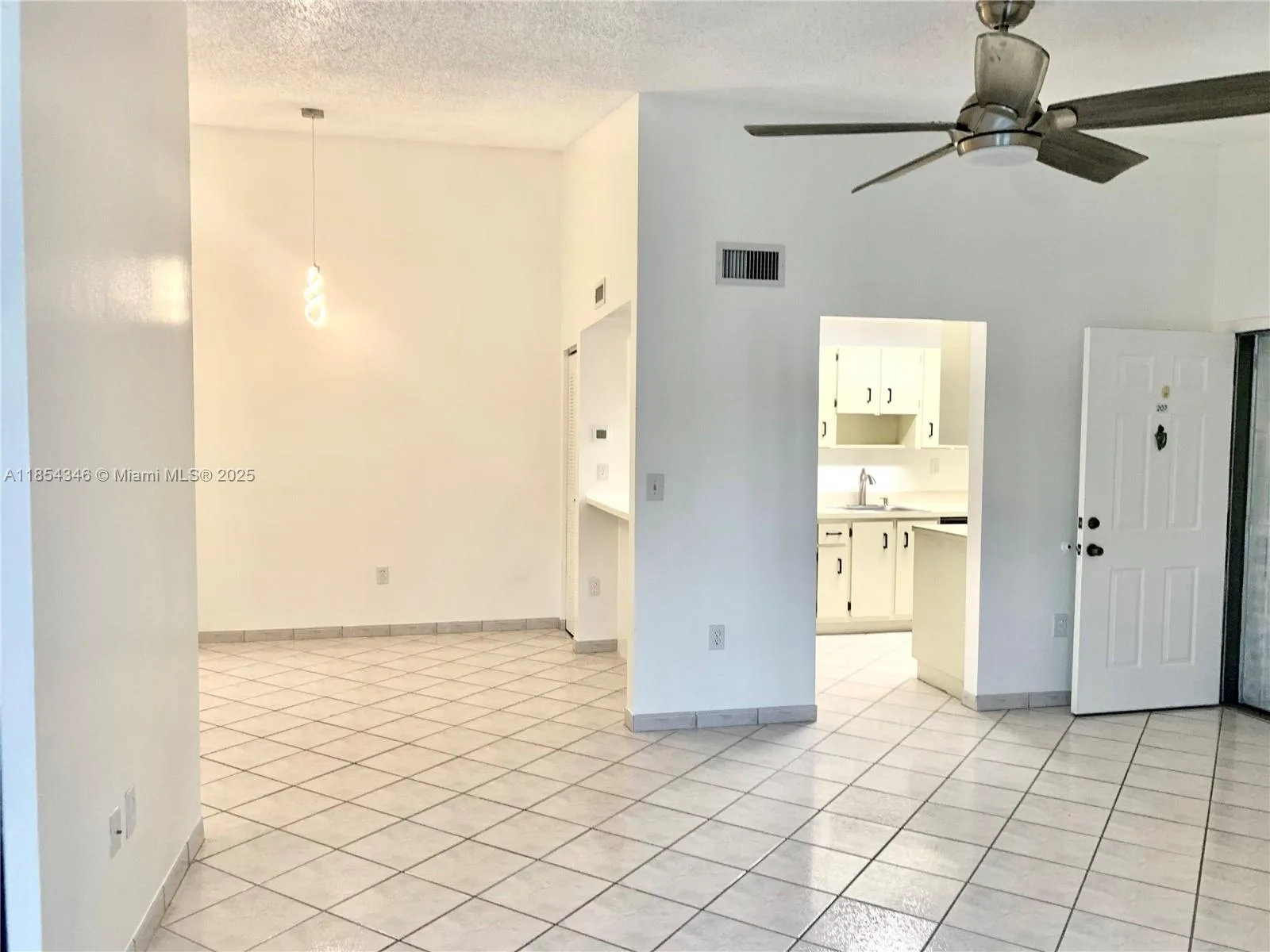469 NE 207th Ln # 207, Miami, FL 33179 photo 2