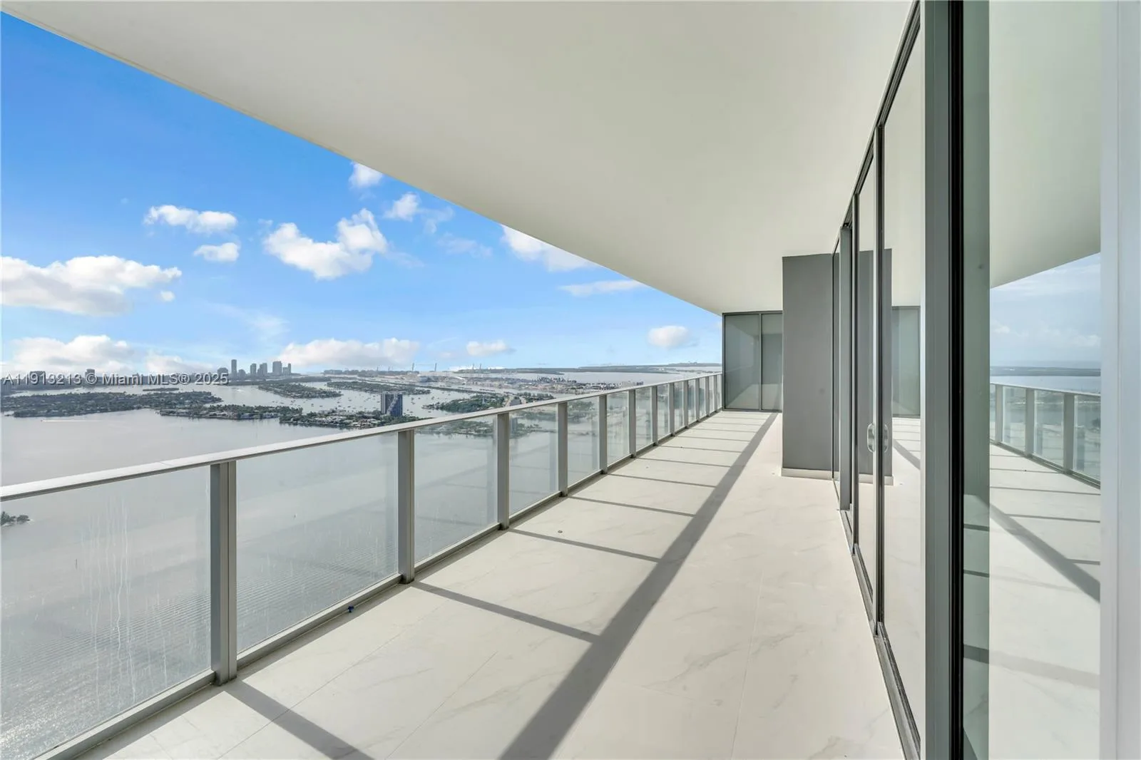 700 NE 24th St # 5602, Miami, FL 33137 photo 2