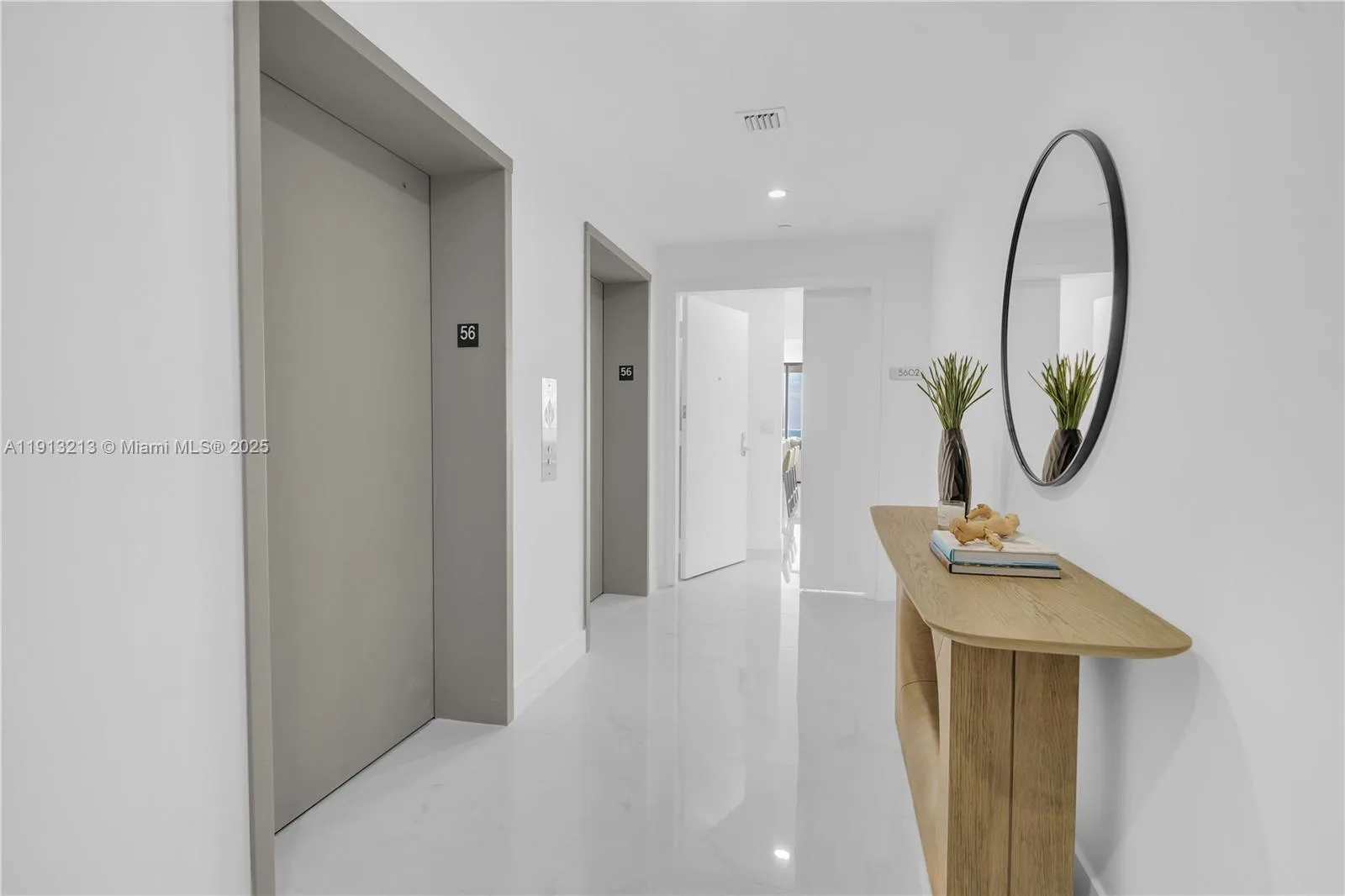 700 NE 24th St # 5602, Miami, FL 33137 photo 3
