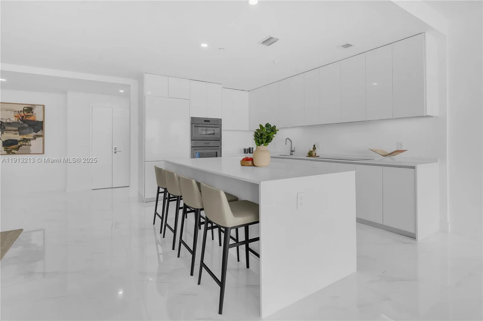 700 NE 24th St # 5602, Miami, FL 33137 photo 9
