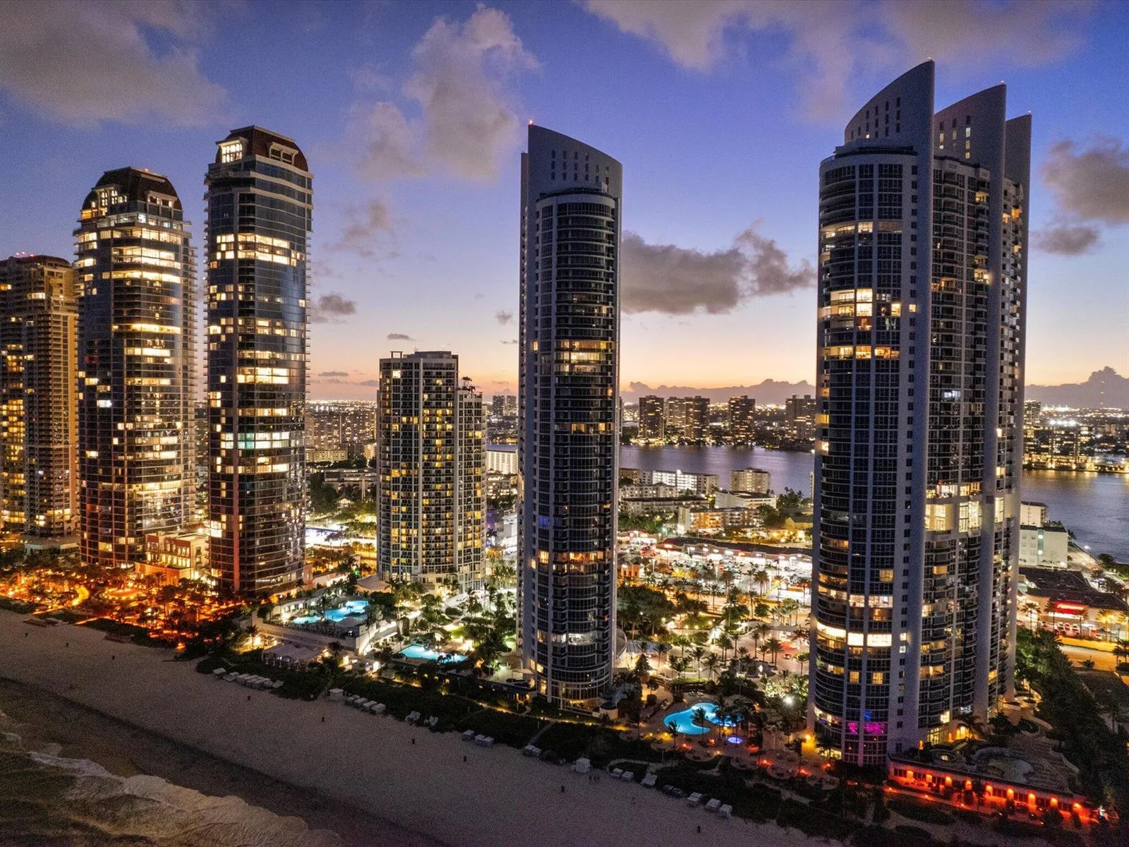 18101 Collins Avenue # 401, Sunny Isles Beach, FL 33160