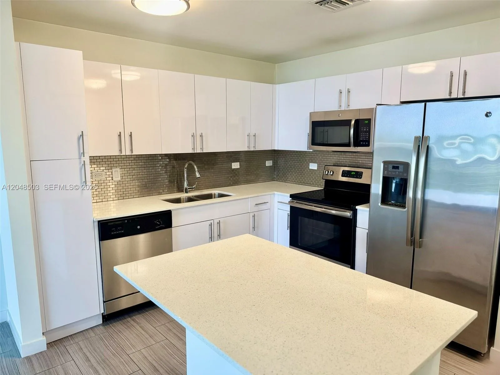 1776 Polk St # 517, Hollywood, FL 33020 photo 2