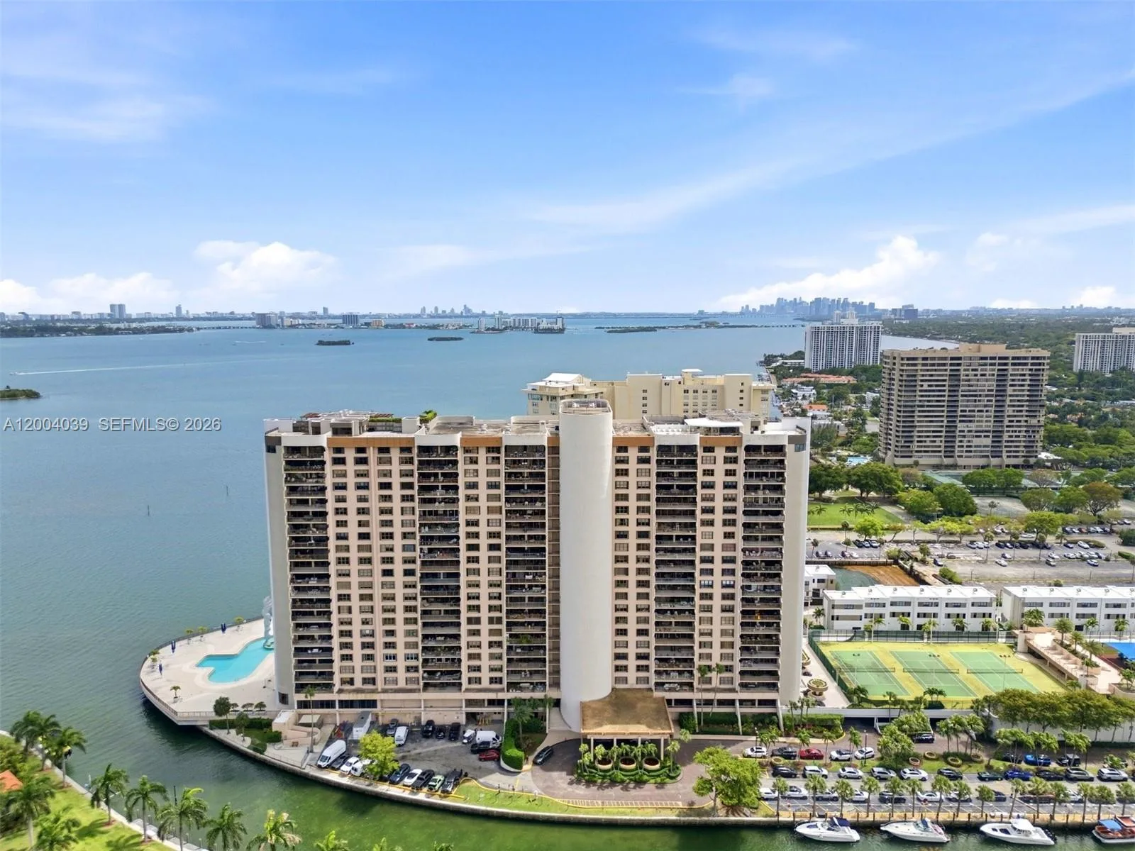1800 NE 114th St # 1505, Miami, FL 33181
