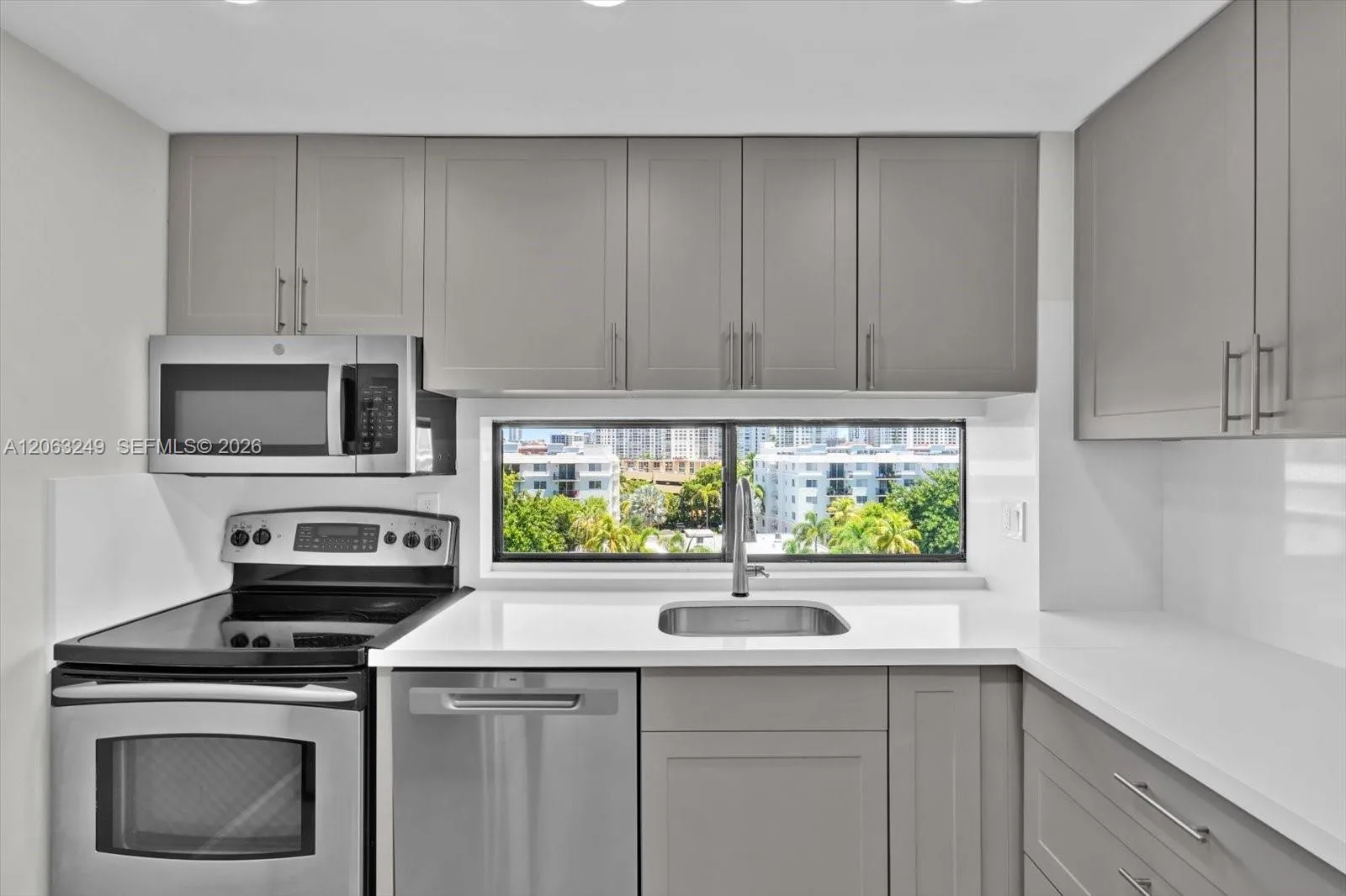 17021 N Bay Rd # 705, Sunny Isles Beach, FL 33160 photo 11